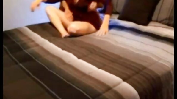 BBW ربة منزل ليا يجري مارس افلام سكس رومنسية مترجم الجنس من قبل الكلب في غرفة أخرى