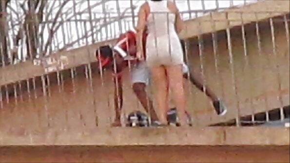 أنا أعتمد على افلام سكس رومانسية جديدة بي بي سي في الأماكن العامة الرطبة مشاهدة زهرة لها في السراويل كرة السلة