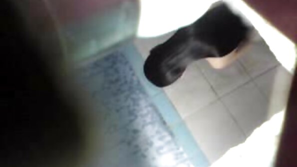 ناضجة الكلبة تمتص افلام سكس مترجمه رومانسيه و يلعب معها اللعب strapon الجنس
